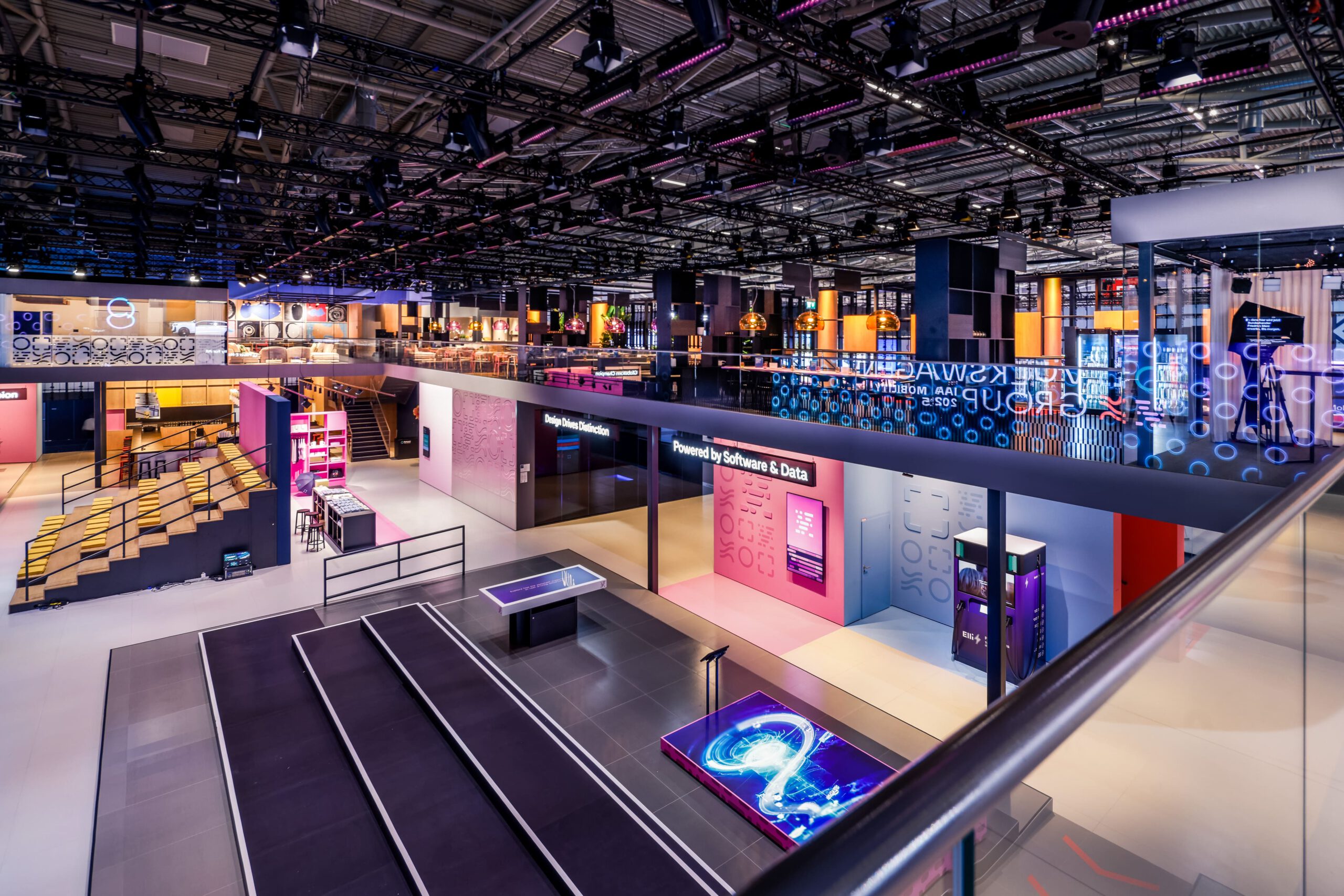 IAA Summit Booth IAA Summit Booth